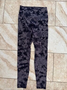 lululemon athletica Black & Charcoal Tie-Dye Leggings